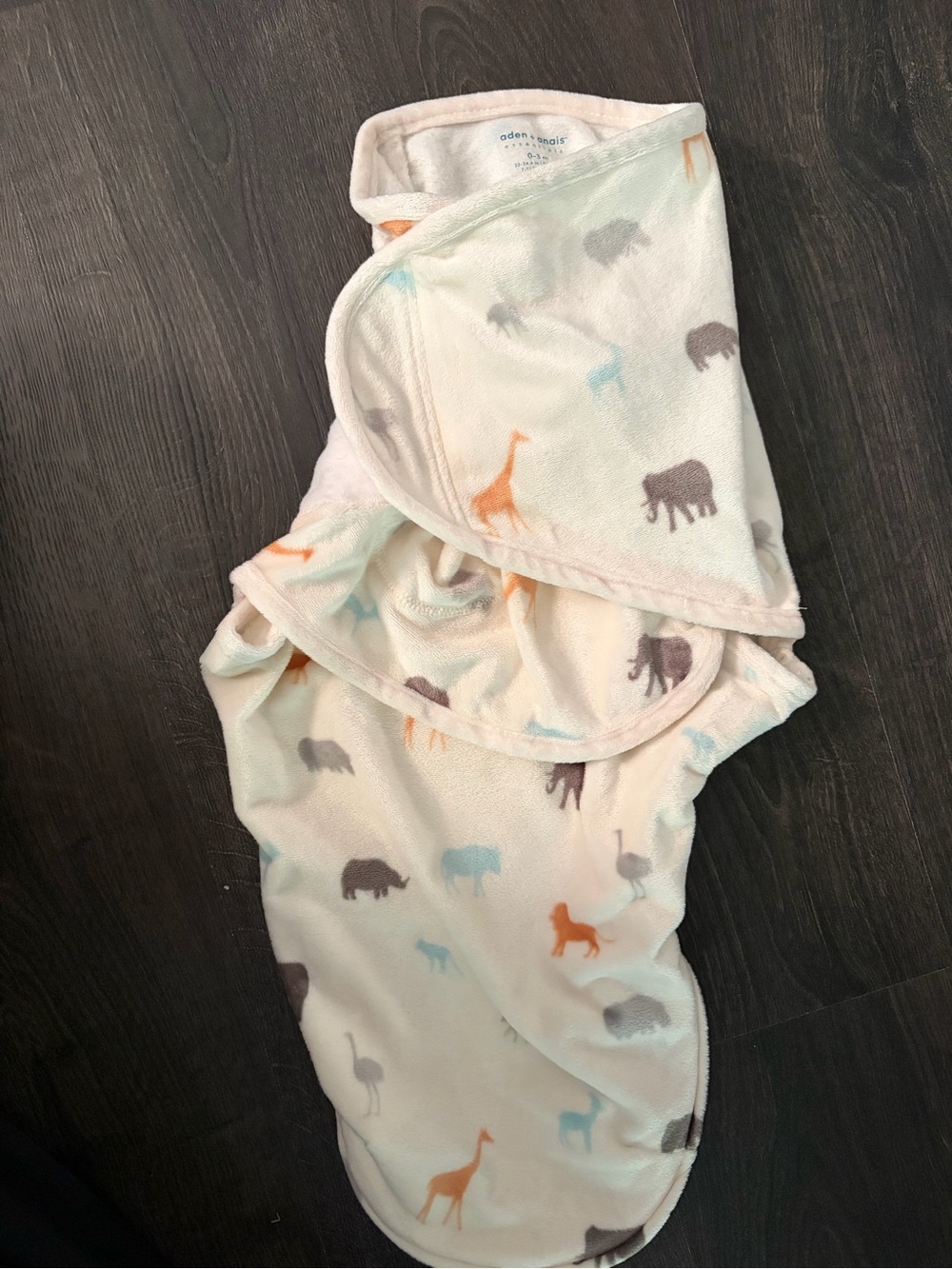 2/$20❤️- BABY | Aden + Anais fuzzy swaddle 0-3 months